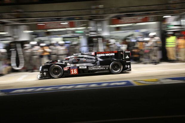  ~Neel Jani, Romain Dumas, Marc Lieb (Porsche)~             