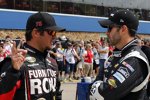 Martin Truex Jun. (Furniture Row) und Jimmie Johnson (Hendrick) 