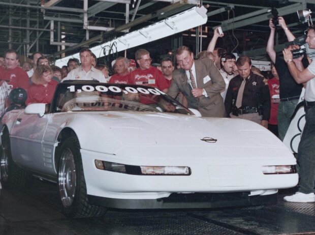 Einmillionste Chevrolet Corvette: So lief sie am 2. Juli 1992 vom Band Einmillionste Chevrolet Corvette: So lief sie am 2. Juli 1992 vom Band