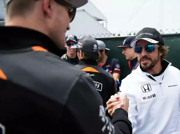 Fernando Alonso, Nico Hülkenberg Titel-Bild zur News: Fernando Alonso, Nico Hülkenberg