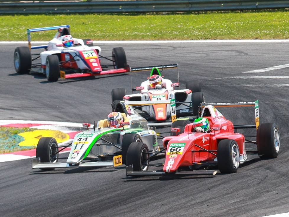 ADAC Formel 4 2015: Red Bull Ring, Glenn Rupp, RS Competition, Marcel Lenerz, Lechner Racing