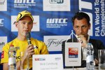 Nick Catsburg (Lada) und WTCC-Serienchef Francois Ribeiro