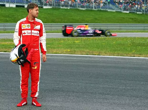 Sebastian Vettel, Daniel Ricciardo Titel-Bild zur News: Sebastian Vettel, Daniel Ricciardo