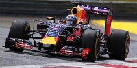 Bild zum Inhalt: Ricciardo rettet einen WM-Punkt beim Red-Bull-Heimrennen
