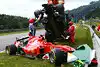 Bild zum Inhalt: Schwerer Unfall: Ferrari rätselt über Räikkönen-Abflug