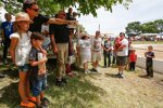 Jeff Gordon besucht mit seinen Kids den Short-Track in Rio Linda, wo er einst seine ersten Runden drehte 