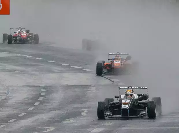 Charles Leclerc Titel-Bild zur News: Charles Leclerc