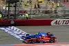 Bild zum Inhalt: Hollywood in Fontana: Graham Rahal gewinnt IndyCar-Thriller