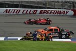 Ryan Briscoe steigt nach Überschlag unverletzt aus, Graham Rahal siegt unter Gelb