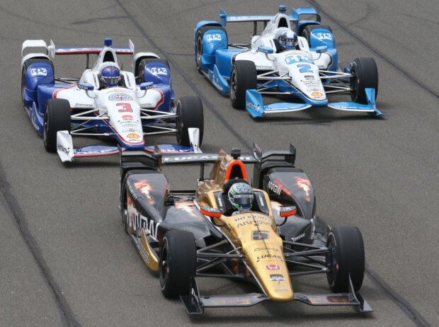 Helio Castroneves, Juan Pablo Montoya, Ryan Briscoe Helio Castroneves, Juan Pablo Montoya, Ryan Briscoe