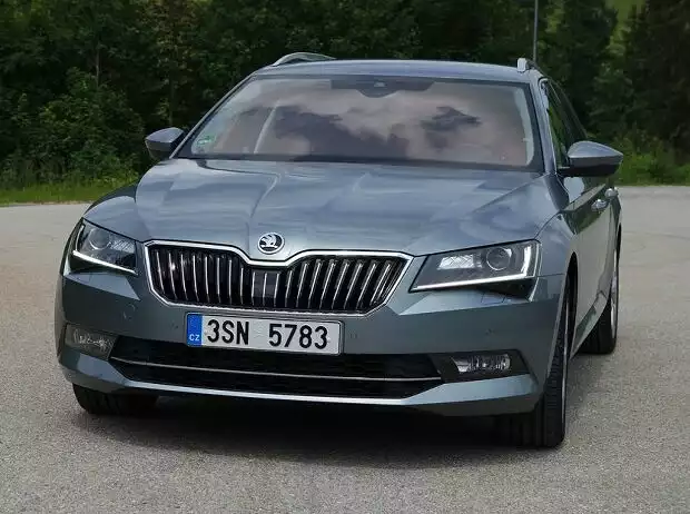 Skoda Superb Combi Titel-Bild zur News: Skoda Superb Combi