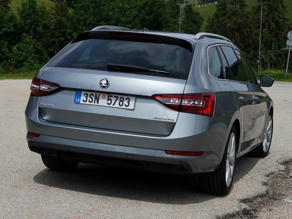 Skoda Superb Combi