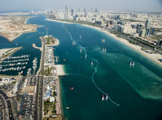Air-Race-Saisonauftakt 2015 in Abu Dhabi