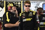 Carl Edwards und Crewchief Darian Grubb