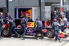 Bild zum Inhalt: Red Bull in Problemen: Technikpech und Taktikpatzer