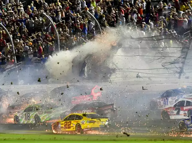 Austin Dillon Titel-Bild zur News: Austin Dillon