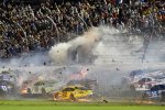 Austin Dillon crasht im Daytona-Finale