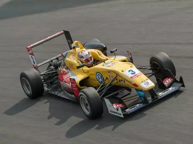 Antonio Giovinazzi Titel-Bild zur News: Antonio Giovinazzi