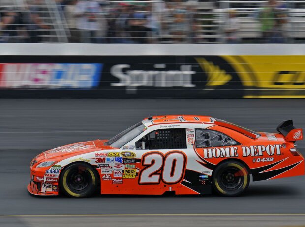 Joey Logano in Loudon 2009