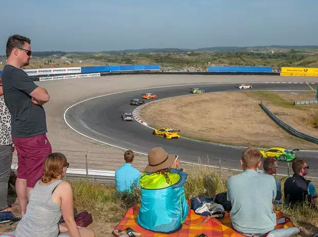 Titel-Bild zur News: Zuschauer in Zandvoort, 2015