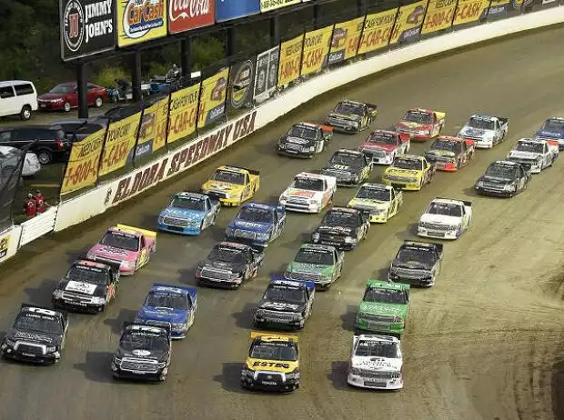 Erik Jones, Darrell Wallace, Jeb Burton Titel-Bild zur News: Erik Jones, Darrell Wallace, Jeb Burton