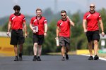 Will Stevens (Manor-Marussia) beim Track-Walk