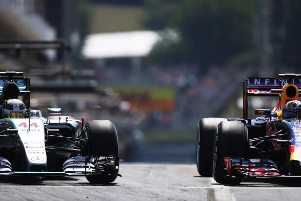 Daniel Ricciardo Lewis Hamilton Red Bull Infiniti Red Bull Racing F1Mercedes Mercedes AMG Petronas Formula One Team F1 ~Daniel Ricciardo (Red Bull) und Lewis Hamilton (Mercedes) ~ Daniel Ricciardo Lewis Hamilton Red Bull Infiniti Red Bull Racing F1Mercedes Mercedes AMG Petronas Formula One Team F1 ~Daniel Ricciardo (Red Bull) und Lewis Hamilton (Mercedes) ~