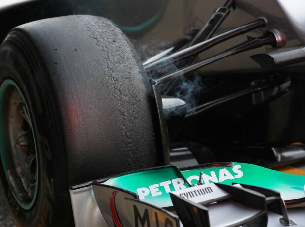 Titel-Bild zur News: Bremsen am Mercedes von Nico Rosberg 2012
