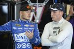 Kyle Larson (Ganassi) im Gespräch mit Jamie McMurray (Ganassi) 