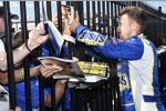 AJ Allmendinger (JTG) in der Autograph Alley