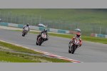 Max Biaggi vor Leon Haslam (Aprilia) 