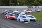 Race-Action mit Kyle Larson (Ganassi) an der Spitze 