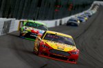 Bei Joey Logano (Penske) und Kyle Busch (Gibbs) reichte der Sprit nicht