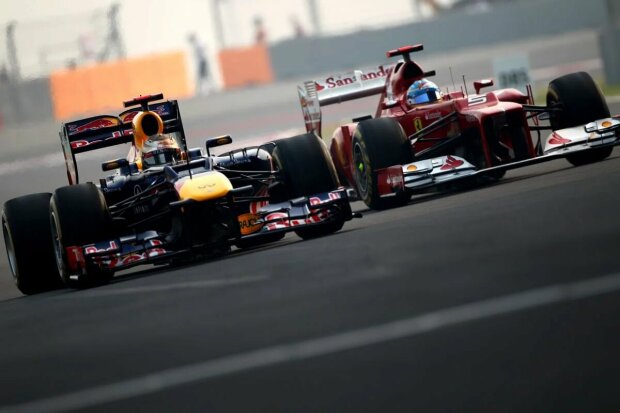 Sebastian Vettel Fernando Alonso   F1 ~Sebastian Vettel und Fernando Alonso in Noida 2012~ 