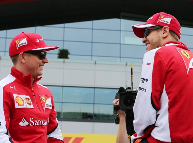 Sebastian Vettel, Kimi Räikkönen Sebastian Vettel, Kimi Räikkönen