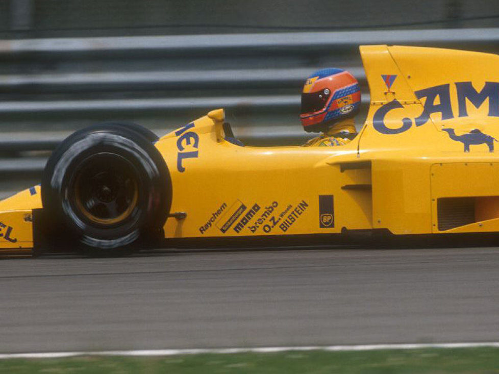 Martin Donnelly im Lotus 102 von 1990
