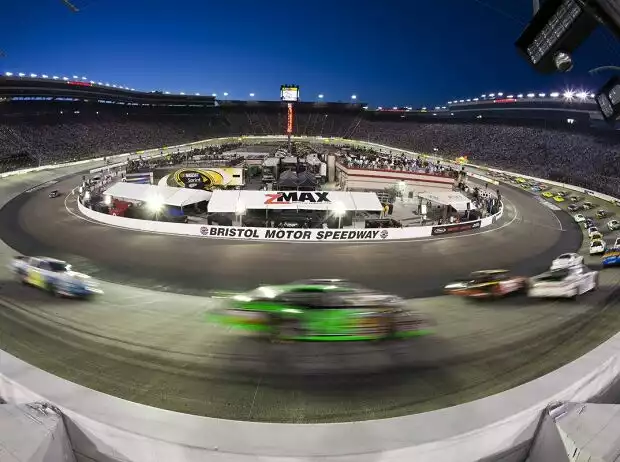 Titel-Bild zur News: Race-Action in Bristol