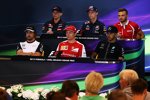 Max Verstappen (Toro Rosso), Daniil Kwjat (Red Bull), Will Stevens (Manor-Marussia), Fernando Alonso (McLaren), Lewis Hamilton (Mercedes) und Kimi Räikkönen (Ferrari) 