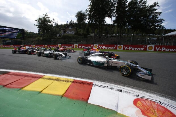 Lewis Hamilton Sebastian Vettel Nico Rosberg Fernando Alonso Daniel Ricciardo Valtteri Bottas Ferrari Scuderia Ferrari F1Mercedes Mercedes AMG Petronas Formula One Team F1Red Bull Infiniti Red Bull Racing F1Williams Williams Martini Racing F1 ~Lewis Hamilton (Mercedes), Sebastian Vettel (Ferrari), Nico Rosberg (Mercedes), Fernando Alonso (McLaren), Daniel Ricciardo (Red Bull) und Valtteri Bottas (Williams) ~ Lewis Hamilton Sebastian Vettel Nico Rosberg Fernando Alonso Daniel Ricciardo Valtteri Bottas Ferrari Scuderia Ferrari F1Mercedes Mercedes AMG Petronas Formula One Team F1Red Bull Infiniti Red Bull Racing F1Williams Williams Martini Racing F1 ~Lewis Hamilton (Mercedes), Sebastian Vettel (Ferrari), Nico Rosberg (Mercedes), Fernando Alonso (McLaren), Daniel Ricciardo (Red Bull) und Valtteri Bottas (Williams) ~