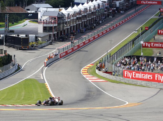 Carlos Sainz in Eau Rouge