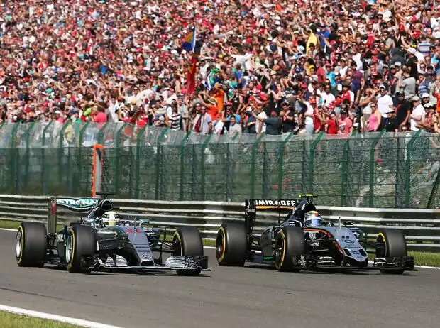 Titel-Bild zur News: Lewis Hamilton, Sergio Perez