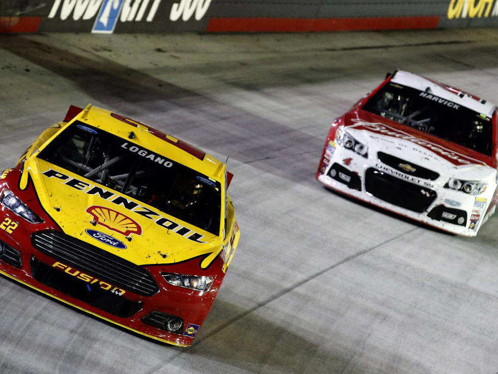 Joey Logano, Kevin Harvick