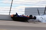 Crash von Charlie Kimball (Ganassi) im Qualifying