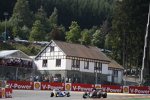 Fernando Alonso (McLaren) und Felipe Nasr (Sauber) 