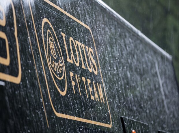 Lotus Logo Regen Lotus Logo Regen