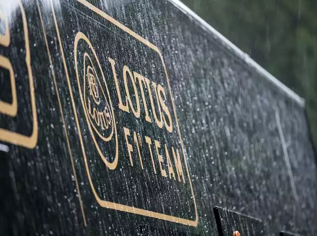 Lotus Logo Regen Titel-Bild zur News: Lotus Logo Regen