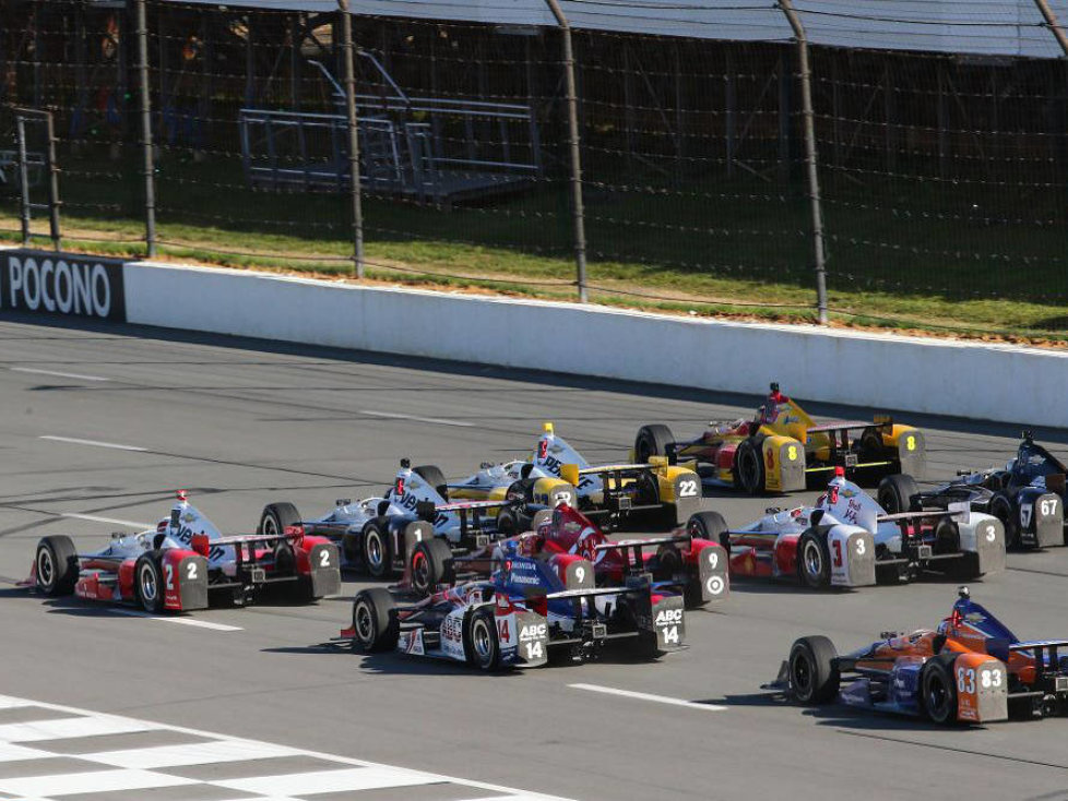 Restart beim IndyCar-Rennen in Pocono 2015