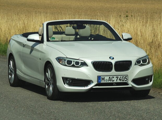 Titel-Bild zur News: BMW 220i Cabriolet