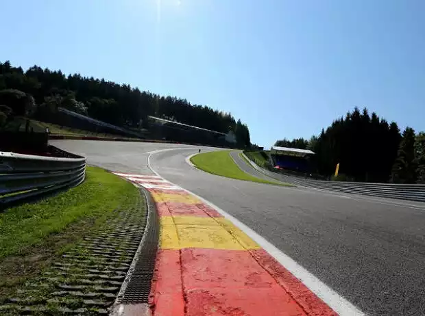 Eau Rouge Titel-Bild zur News: Eau Rouge