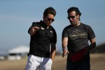 Sebastian Saavedra (Ganassi) und Ganassi-Berater Dario Franchitti beim Track-Walk in Sonoma